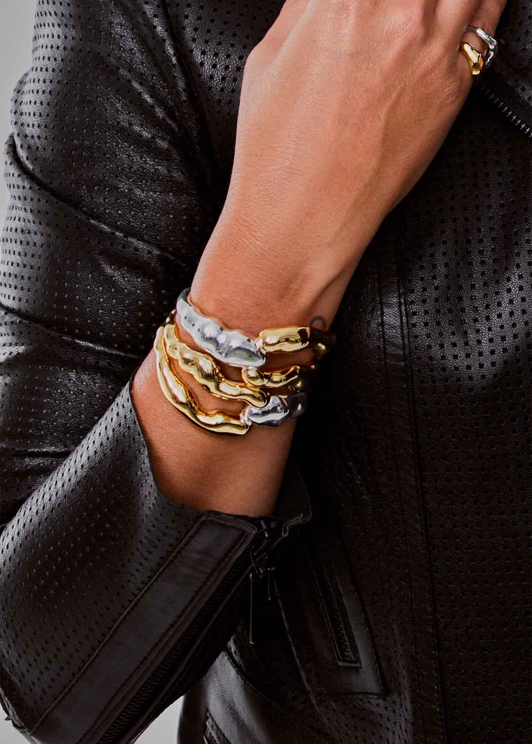 Bracelete Antítese